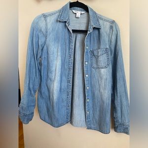 Old Navy Women’s XS Chambray Button-up